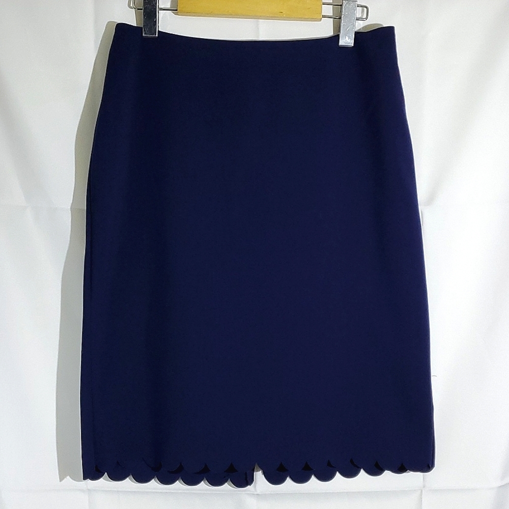 Banana Republic Navy Blue Scallop Bottom Pencil Skirt with Back Slit - Size 4